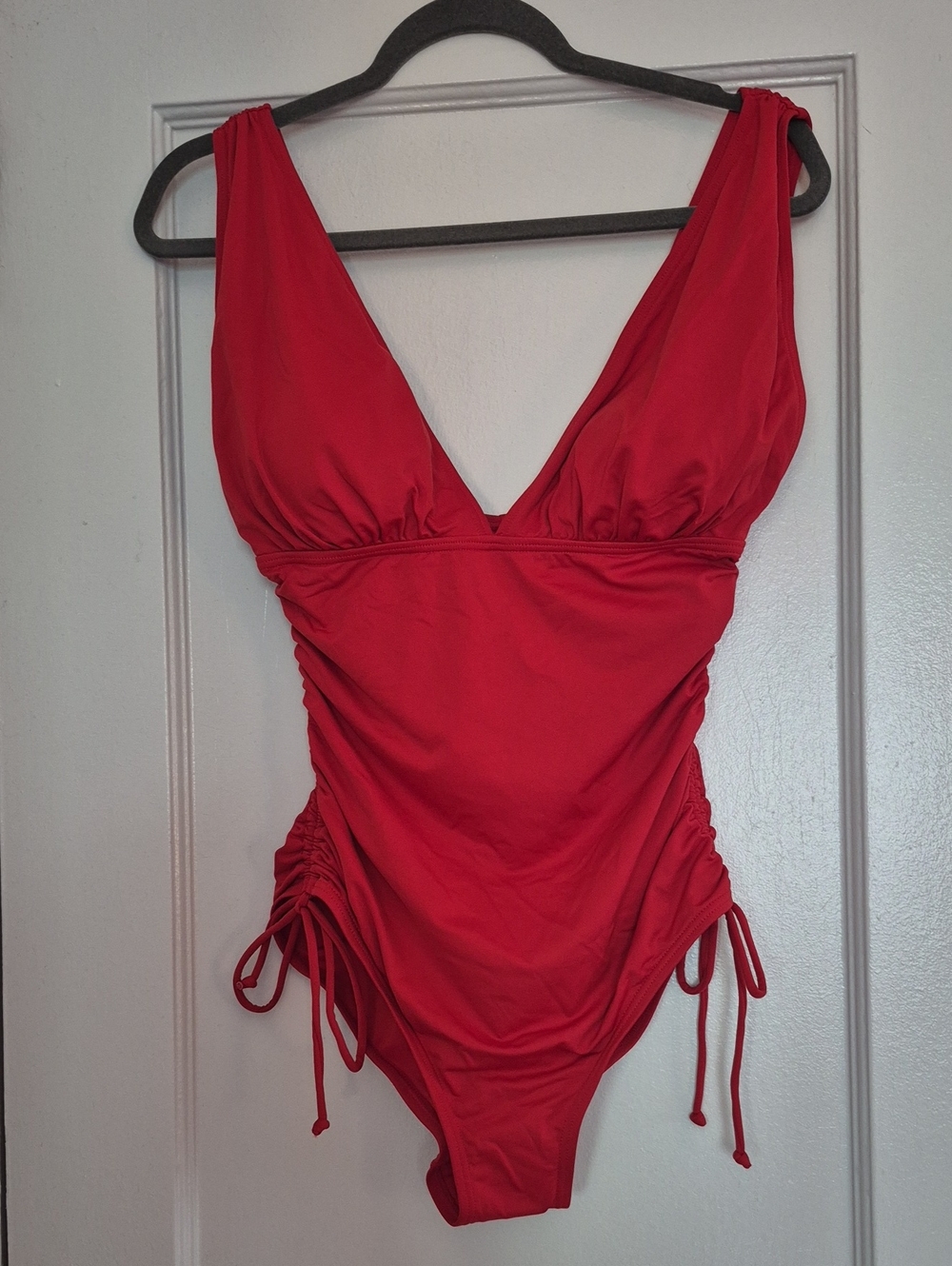 Soma Swim V Neck 1pc In Red
